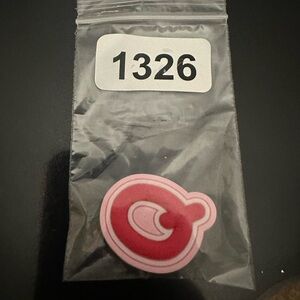 🌈10/$5 Pink Q croc charm